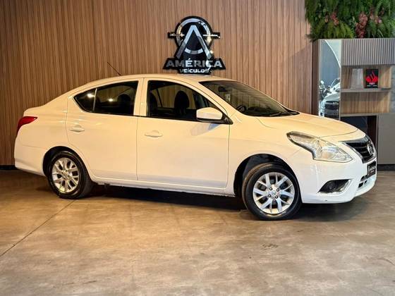 NISSAN VERSA 1.0 12V FLEX S 4P MANUAL NISSAN VERSA 1.0 12V FLEX S 4P MANUAL